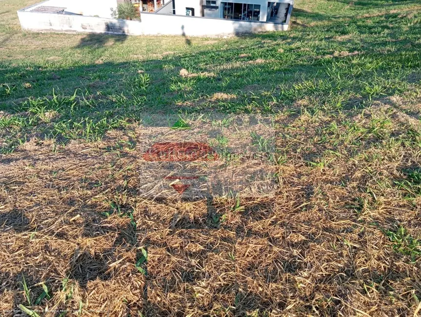 Foto 3 de Terreno / Lote à venda em Taubate - SP