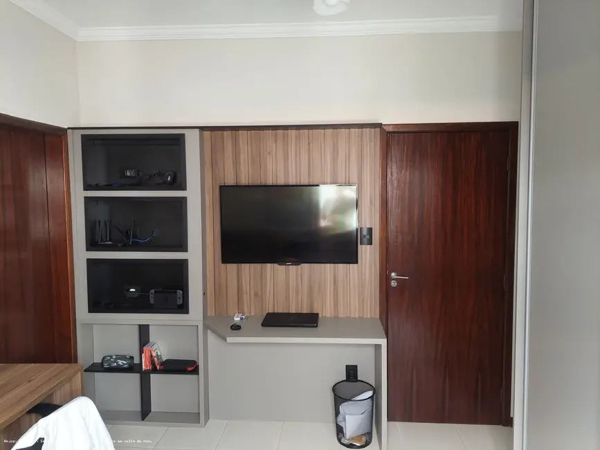 Foto 9 de Casa de Condomínio com 2 quartos à venda, 192m2 em Taubate - SP