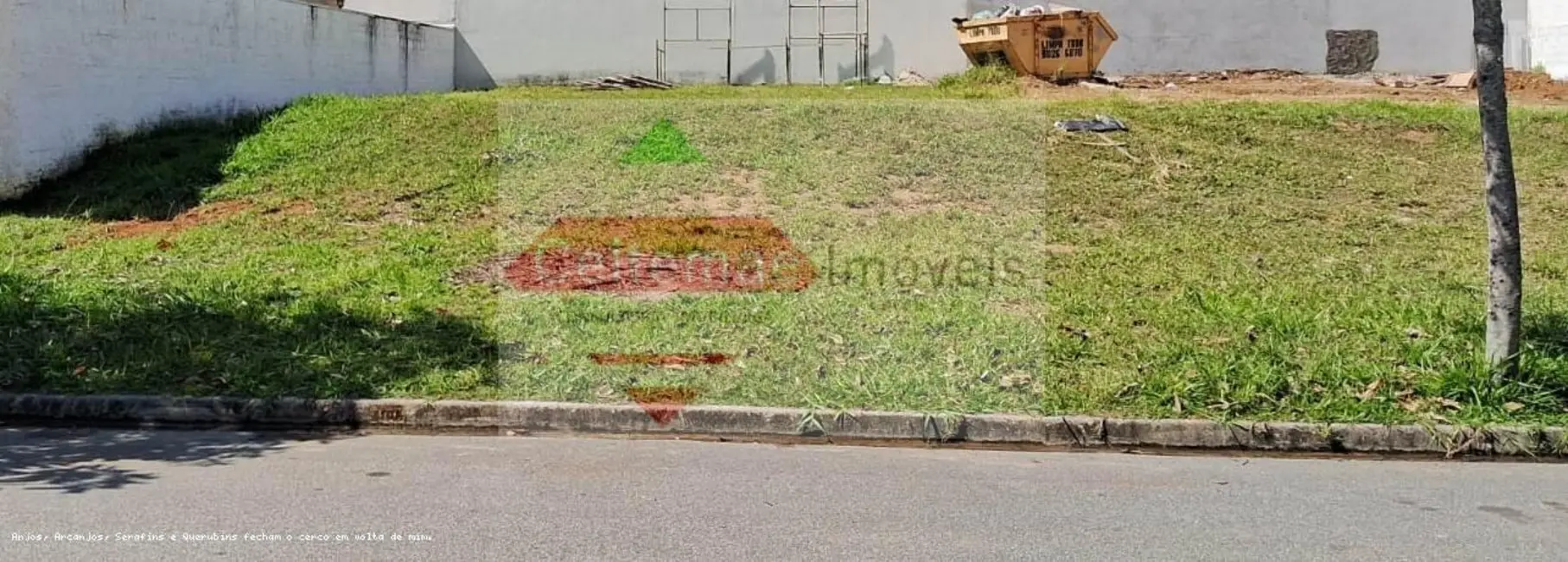 Foto 1 de Terreno / Lote à venda em Taubate - SP