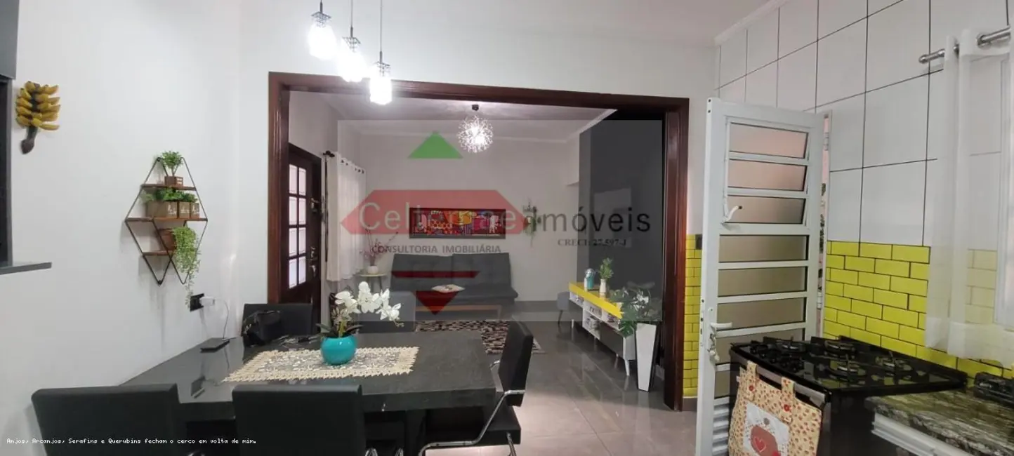 Foto 3 de Casa com 3 quartos à venda, 233m2 em Taubate - SP