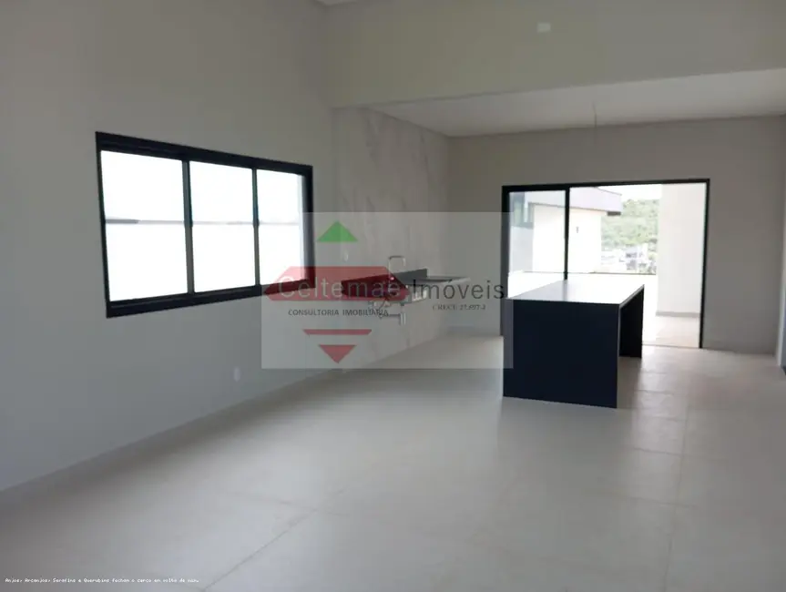 Foto 4 de Casa de Condomínio à venda, 164m2 em Taubate - SP