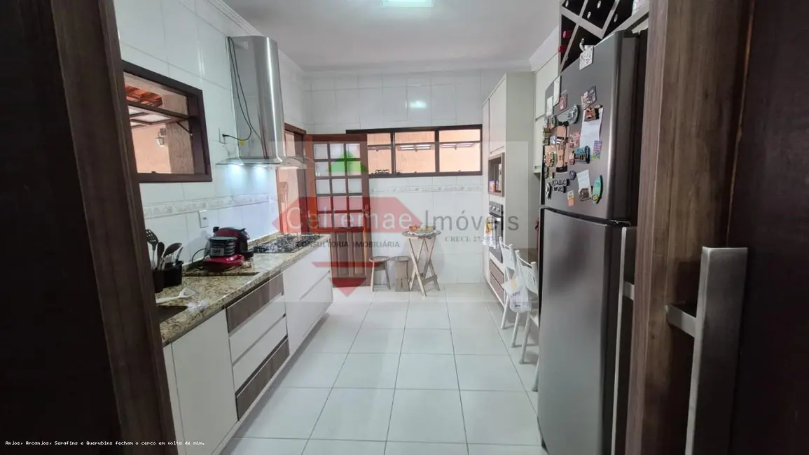Foto 4 de Casa com 3 quartos à venda, 186m2 em Taubate - SP