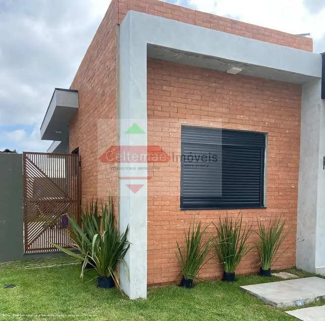 Foto 2 de Casa de Condomínio com 3 quartos à venda, 114m2 em Pindamonhangaba - SP