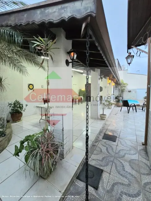 Foto 8 de Casa com 4 quartos à venda, 219m2 em Taubate - SP