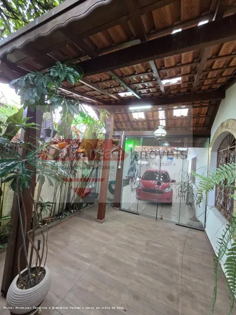 Foto 2 de Casa com 4 quartos à venda, 219m2 em Taubate - SP