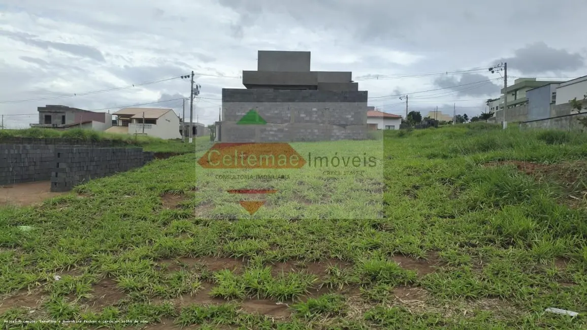 Foto 1 de Terreno / Lote à venda em Taubate - SP