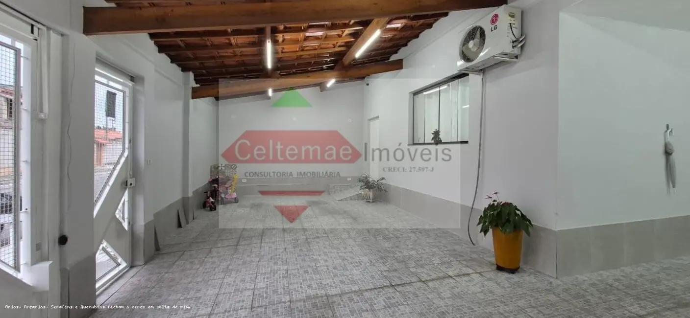 Foto 1 de Casa com 4 quartos à venda, 244m2 em Taubate - SP