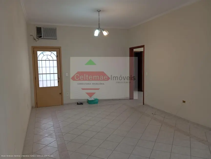 Foto 5 de Loja com 4 quartos para alugar, 222m2 em Taubate - SP