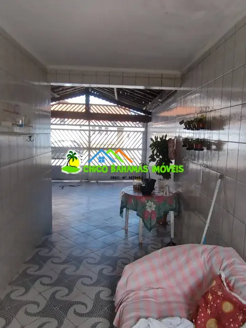 Casa com 2 quartos à venda em Aviação, Praia Grande - SP - imagem 2 Foto 2 de Casa com 2 quartos à venda em Aviação, Praia Grande - SP