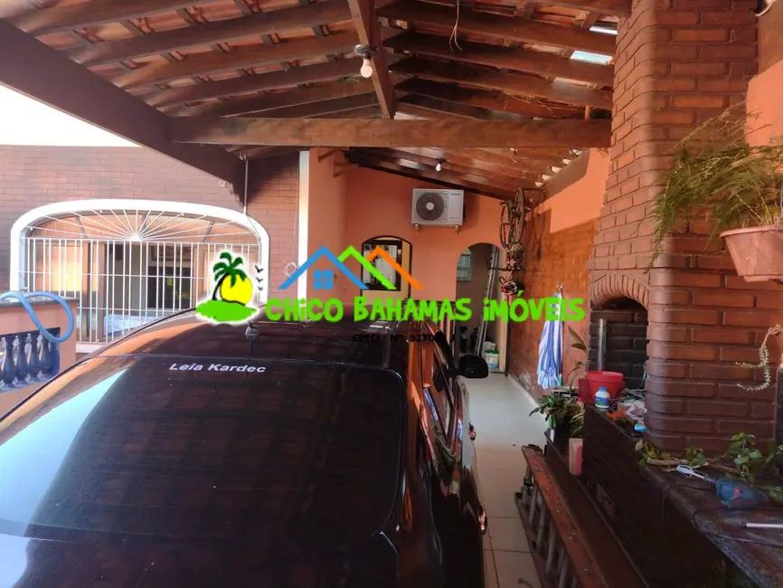 Casa com 3 quartos à venda, 260m2 em Aviação, Praia Grande - SP - imagem 2 Foto 2 de Casa com 3 quartos à venda, 260m2 em Aviação, Praia Grande - SP