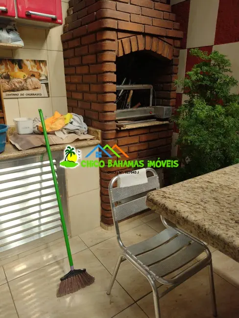 Casa com 3 quartos à venda, 260m2 em Aviação, Praia Grande - SP - imagem 5 Foto 5 de Casa com 3 quartos à venda, 260m2 em Aviação, Praia Grande - SP