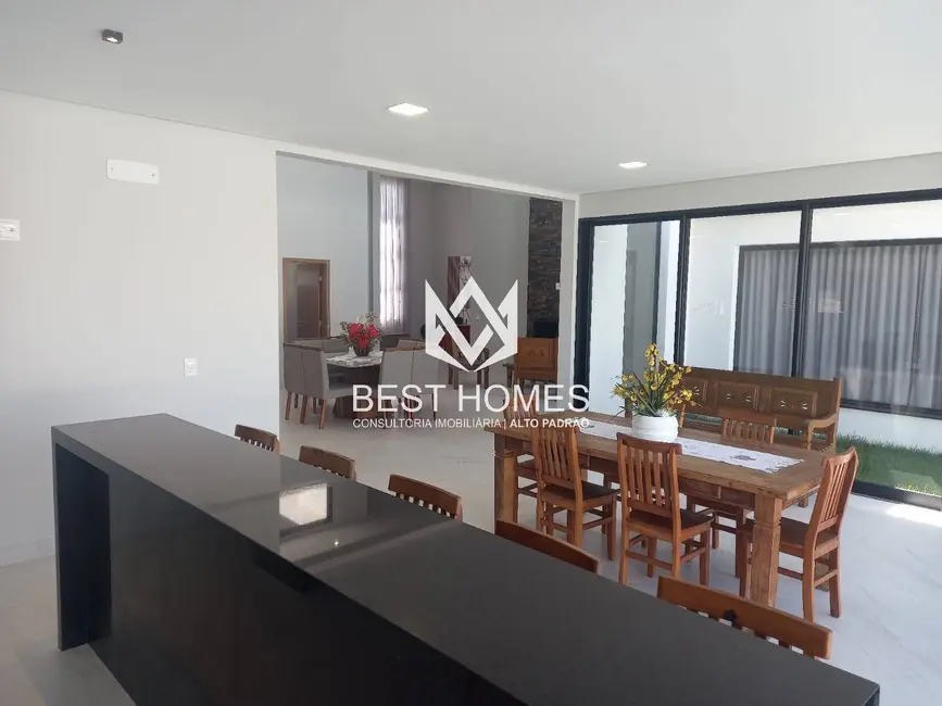 Casa com 3 quartos à venda, 340m2 em Caxambu, Jundiai - SP - imagem 6 Foto 6 de Casa com 3 quartos à venda, 340m2 em Caxambu, Jundiai - SP