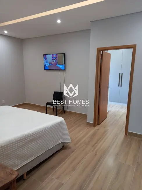 Casa com 3 quartos à venda, 340m2 em Caxambu, Jundiai - SP - imagem 4 Foto 4 de Casa com 3 quartos à venda, 340m2 em Caxambu, Jundiai - SP