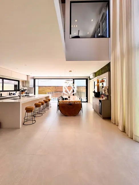 Casa de Condomínio com 4 quartos à venda, 250m2 em Recanto Quarto Centenário, Jundiai - SP - imagem 5 Foto 5 de Casa de Condomínio com 4 quartos à venda, 250m2 em Recanto Quarto Centenário, Jundiai - SP