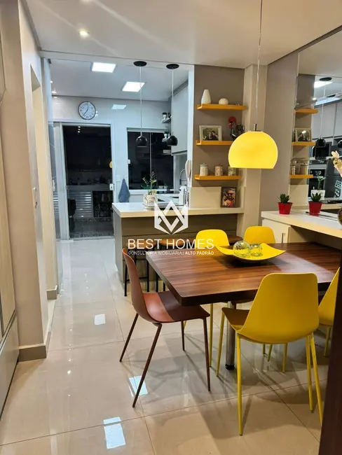 Foto 2 de Casa com 2 quartos à venda, 77m2 em Vila Alati, Jundiai - SP