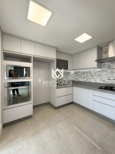 Apartamento com 3 quartos para alugar, 110m2 em Vila Lacerda, Jundiai - SP - imagem 9 Foto 9 de Apartamento com 3 quartos para alugar, 110m2 em Vila Lacerda, Jundiai - SP