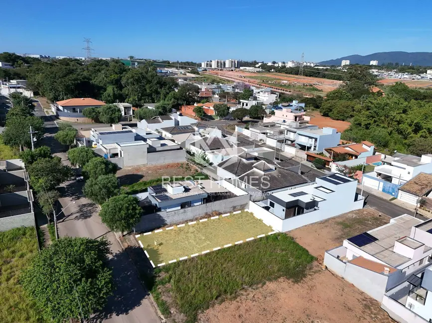 Foto 2 de Terreno / Lote à venda, 250m2 em Medeiros, Jundiai - SP