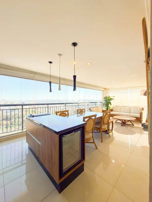 Foto 2 de Apartamento com 3 quartos para alugar, 214m2 em Jundiai - SP