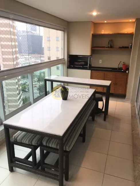 Foto 9 de Apartamento com 3 quartos à venda, 127m2 em Itaim Bibi, São Paulo - SP