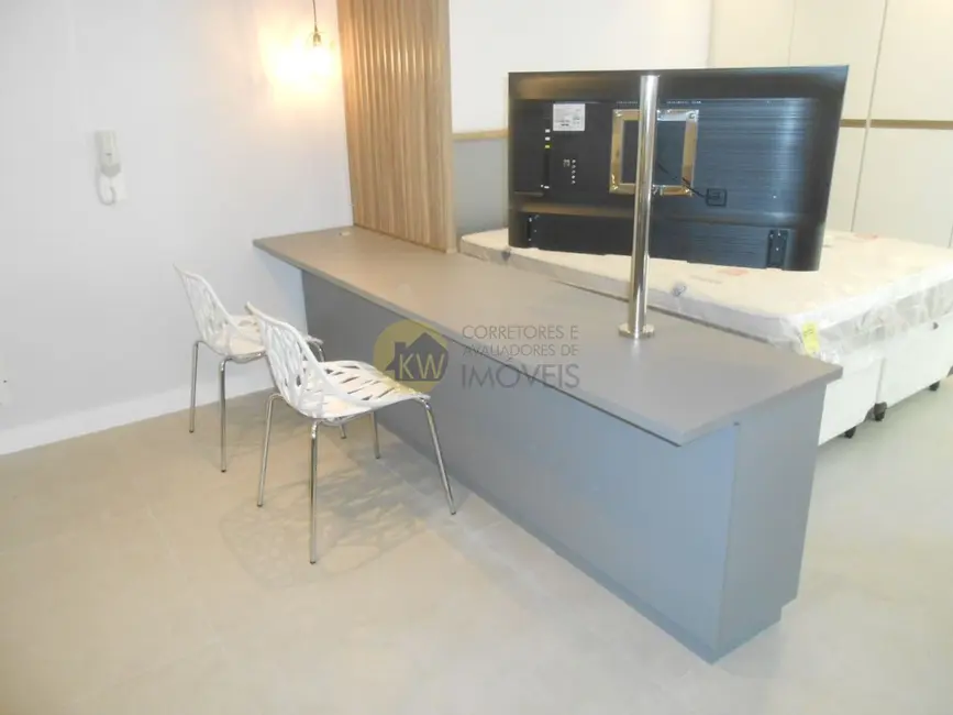 Foto 5 de Apartamento com 1 quarto para alugar, 35m2 em Campo Belo, São Paulo - SP