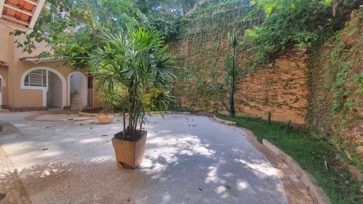 Casa de Condomínio com 4 quartos para alugar, 450m2 em Jardim América, São Paulo - SP - imagem 4 Foto 4 de Casa de Condomínio com 4 quartos para alugar, 450m2 em Jardim América, São Paulo - SP