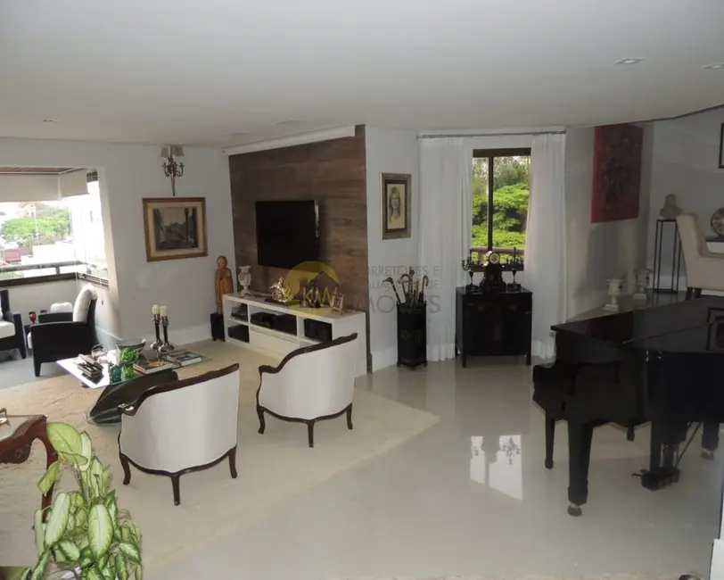 Apartamento com 3 quartos à venda, 240m2 em Campo Belo, São Paulo - SP - imagem 4 Foto 4 de Apartamento com 3 quartos à venda, 240m2 em Campo Belo, São Paulo - SP