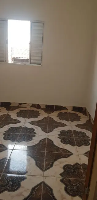 Foto 4 de Casa com 2 quartos para alugar, 80m2 em Jardim Guanhembu, São Paulo - SP