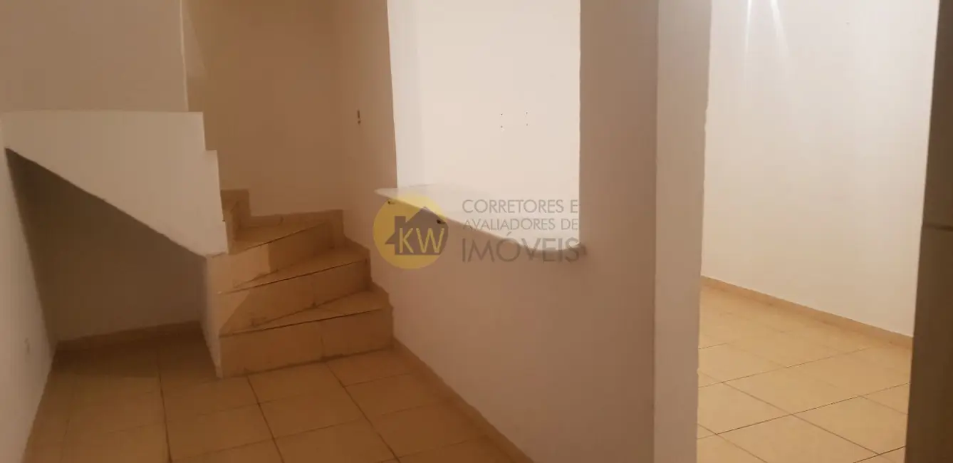 Foto 2 de Casa com 2 quartos para alugar, 90m2 em Jardim Guanhembu, São Paulo - SP