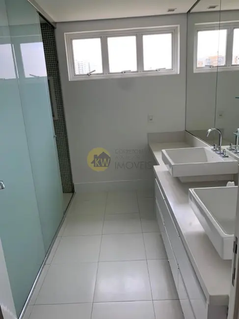 Apartamento com 4 quartos à venda e para alugar, 338m2 em Santo Amaro, São Paulo - SP - imagem 9 Foto 9 de Apartamento com 4 quartos à venda e para alugar, 338m2 em Santo Amaro, São Paulo - SP