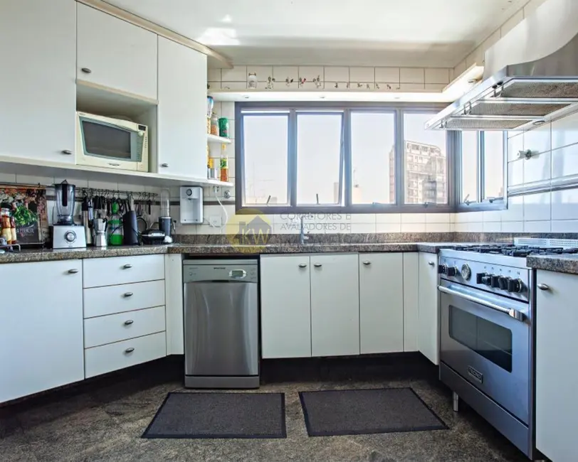Apartamento com 4 quartos à venda e para alugar, 247m2 em Moema, São Paulo - SP - imagem 4 Foto 4 de Apartamento com 4 quartos à venda e para alugar, 247m2 em Moema, São Paulo - SP