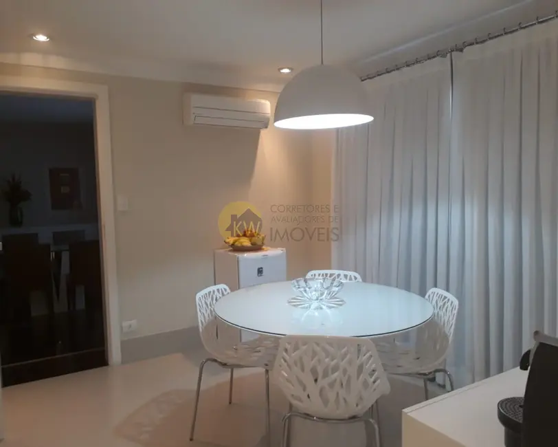 Apartamento com 3 quartos à venda, 250m2 em Moema, São Paulo - SP - imagem 8 Foto 8 de Apartamento com 3 quartos à venda, 250m2 em Moema, São Paulo - SP