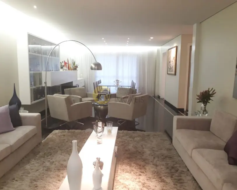 Foto 2 de Apartamento com 3 quartos à venda, 250m2 em Moema, São Paulo - SP