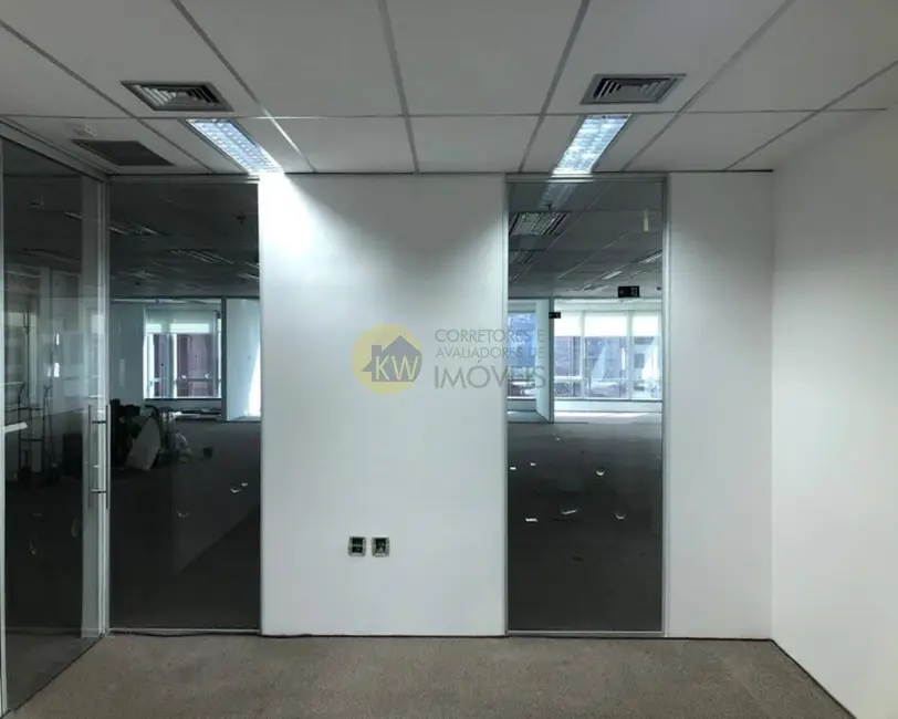 Foto 2 de Sala Comercial para alugar, 330m2 em Cidade Monções, São Paulo - SP