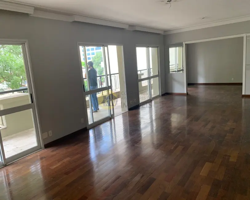 Foto 1 de Apartamento com 4 quartos à venda, 222m2 em Vila Uberabinha, São Paulo - SP