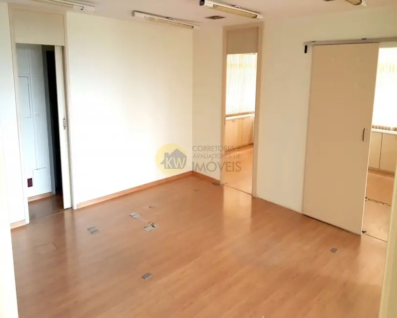 Sala Comercial à venda e para alugar, 130m2 em Brooklin Paulista, São Paulo - SP - imagem 2 Foto 2 de Sala Comercial à venda e para alugar, 130m2 em Brooklin Paulista, São Paulo - SP