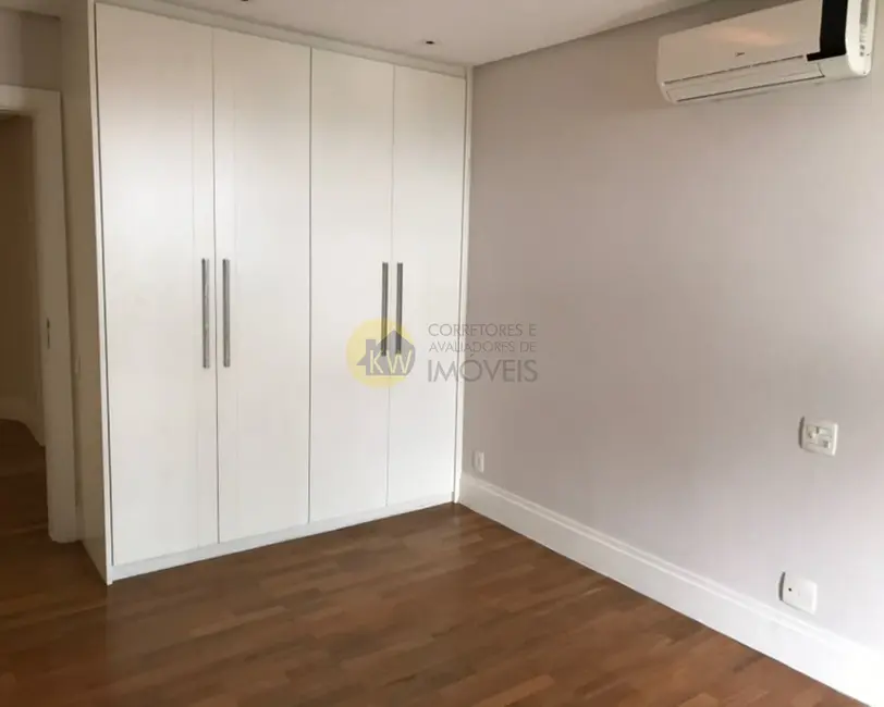 Apartamento com 4 quartos para alugar, 329m2 em Alto da Boa Vista, São Paulo - SP - imagem 3 Foto 3 de Apartamento com 4 quartos para alugar, 329m2 em Alto da Boa Vista, São Paulo - SP