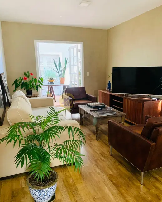 Foto 3 de Casa com 3 quartos para alugar, 180m2 em Brooklin Paulista, São Paulo - SP