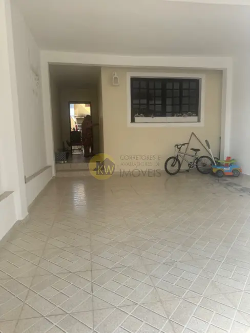 Casa com 4 quartos à venda, 170m2 em Parque das Árvores, São Paulo - SP - imagem 2 Foto 2 de Casa com 4 quartos à venda, 170m2 em Parque das Árvores, São Paulo - SP