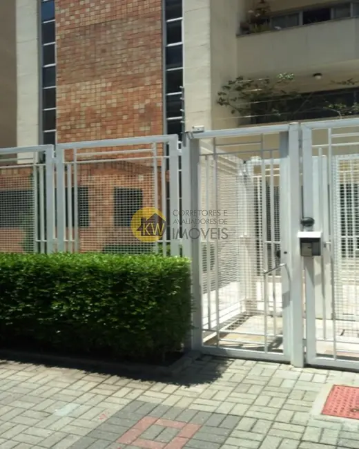Apartamento com 4 quartos à venda e para alugar, 180m2 em Moema, São Paulo - SP - imagem 3 Foto 3 de Apartamento com 4 quartos à venda e para alugar, 180m2 em Moema, São Paulo - SP