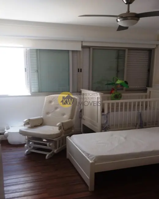 Apartamento com 4 quartos à venda e para alugar, 180m2 em Moema, São Paulo - SP - imagem 8 Foto 8 de Apartamento com 4 quartos à venda e para alugar, 180m2 em Moema, São Paulo - SP