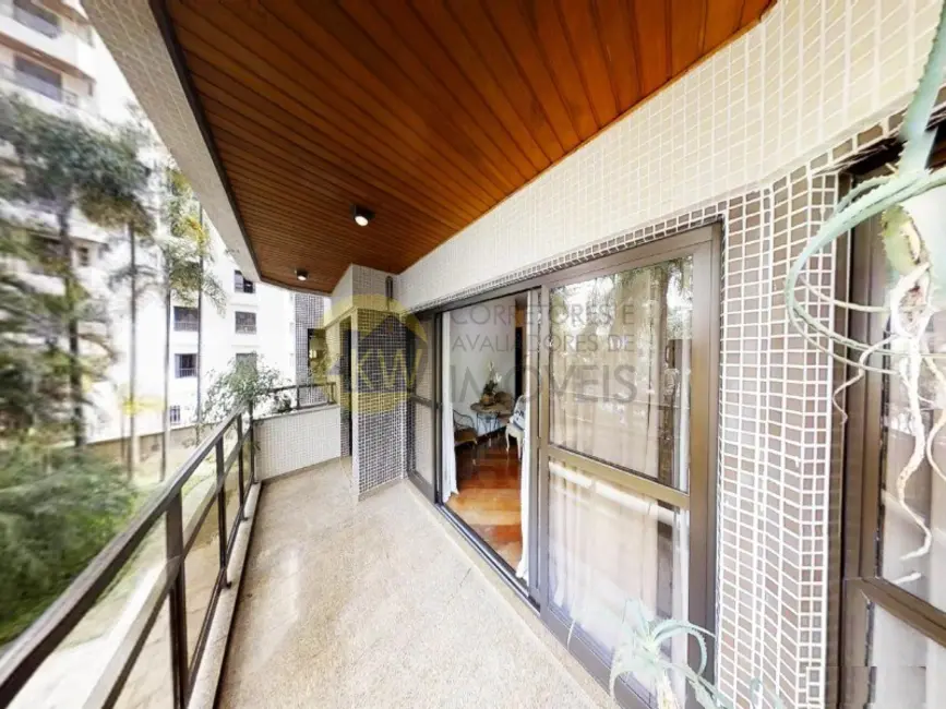 Apartamento com 4 quartos à venda, 217m2 em Moema, São Paulo - SP - imagem 2 Foto 2 de Apartamento com 4 quartos à venda, 217m2 em Moema, São Paulo - SP