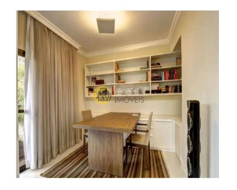 Apartamento com 4 quartos à venda, 217m2 em Moema, São Paulo - SP - imagem 6 Foto 6 de Apartamento com 4 quartos à venda, 217m2 em Moema, São Paulo - SP