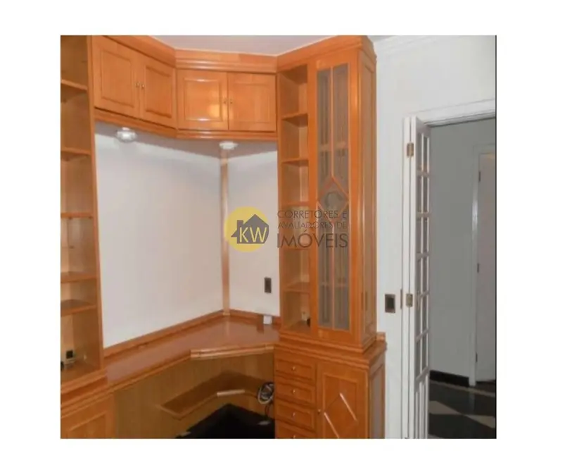 Apartamento com 4 quartos à venda e para alugar, 217m2 em Moema, São Paulo - SP - imagem 8 Foto 8 de Apartamento com 4 quartos à venda e para alugar, 217m2 em Moema, São Paulo - SP