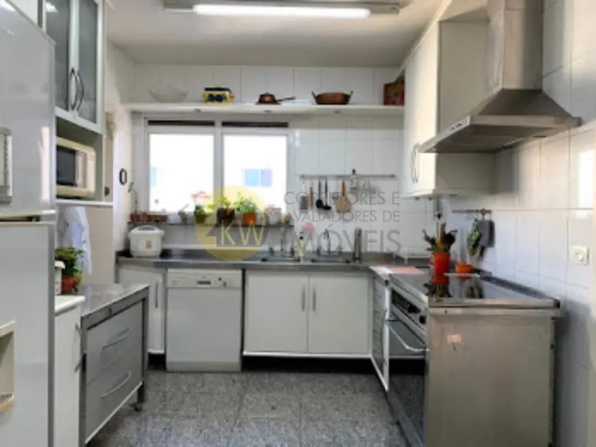 Apartamento com 4 quartos à venda, 282m2 em Moema, São Paulo - SP - imagem 3 Foto 3 de Apartamento com 4 quartos à venda, 282m2 em Moema, São Paulo - SP