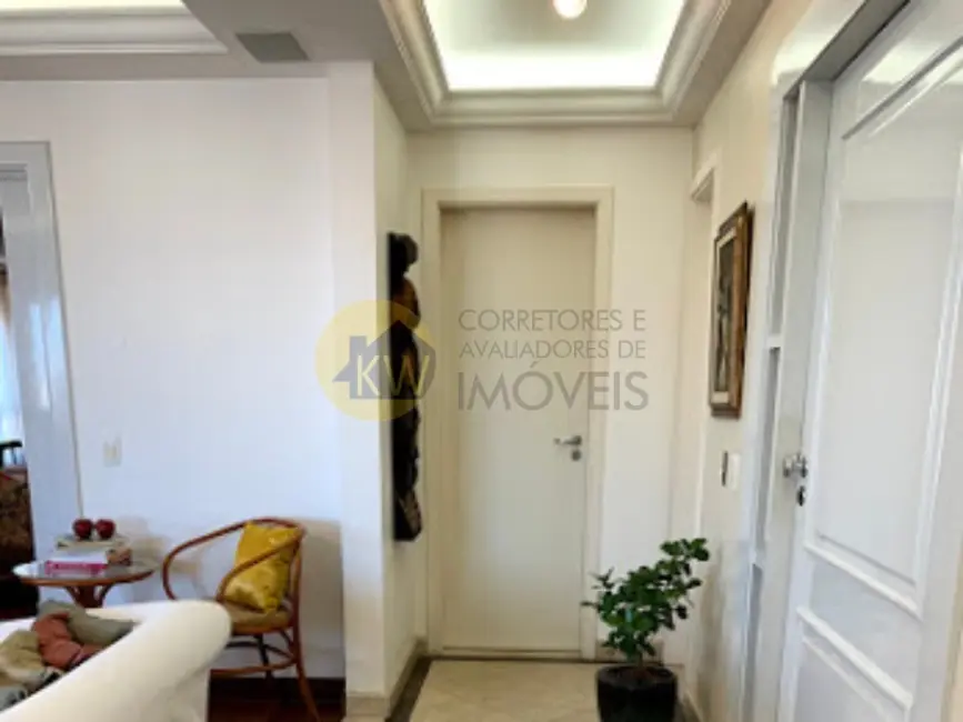 Apartamento com 4 quartos à venda, 282m2 em Moema, São Paulo - SP - imagem 7 Foto 7 de Apartamento com 4 quartos à venda, 282m2 em Moema, São Paulo - SP