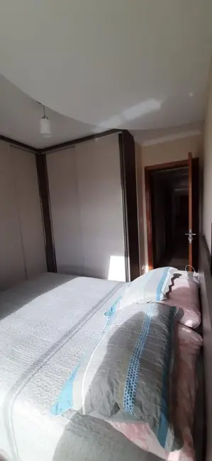 Apartamento com 3 quartos à venda, 77m2 em Pinhais - PR - imagem 8 Foto 8 de Apartamento com 3 quartos à venda, 77m2 em Pinhais - PR