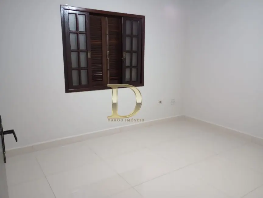 Casa com 2 quartos à venda, 136m2 em Sao Jose Dos Pinhais - PR - imagem 4 Foto 4 de Casa com 2 quartos à venda, 136m2 em Sao Jose Dos Pinhais - PR