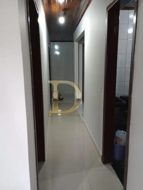 Casa com 2 quartos à venda, 136m2 em Sao Jose Dos Pinhais - PR - imagem 8 Foto 8 de Casa com 2 quartos à venda, 136m2 em Sao Jose Dos Pinhais - PR