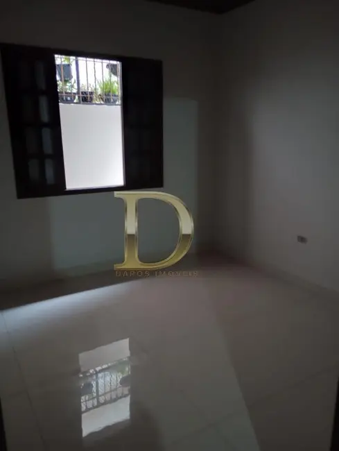 Casa com 2 quartos à venda, 136m2 em Sao Jose Dos Pinhais - PR - imagem 3 Foto 3 de Casa com 2 quartos à venda, 136m2 em Sao Jose Dos Pinhais - PR