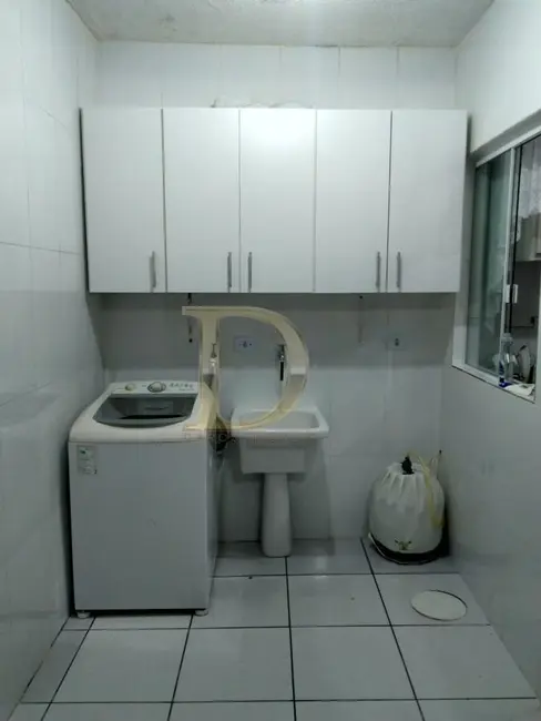 Casa com 2 quartos à venda, 70m2 em Piraquara - PR - imagem 8 Foto 8 de Casa com 2 quartos à venda, 70m2 em Piraquara - PR